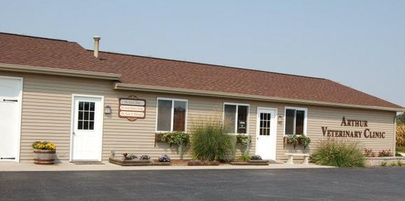 The Arthur Veterinary Clinic building in Arthur, Illinois